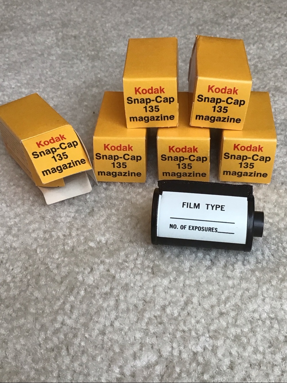 Set of 6 Vintage Kodak Snap-Cap 135 Magazines, 5 sealed/1open